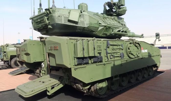 HITFACT MkII cũng có khả năng sử dụng đạn dẫn đường Vulcano 120. Leonardo cho biết, thiết kế của tháp pháo cho phép tích hợp trên các nền tảng xe tăng hạng nhẹ hoặc hạng trung, gồm cả xe bánh lốp và xe bánh xích.