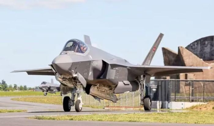 Các tiêm kích F-35A Đan Mạch đã huấn luyện cùng F-16 Mỹ và CF-18 Canada.