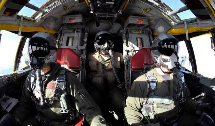 Điểm đáng chú ý là oanh tạc cơ B-52 không nhất thiết phải bay vào khu vực được bảo vệ dày đặc bởi tên lửa phòng không.