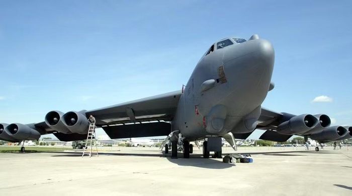 Vì vậy, oanh tạc cơ B-52 của thế kỷ XXI không nhất thiết phải là chiếc máy bay bay thấp hay bay sâu vào lãnh thổ đối phương để chứng minh giá trị.