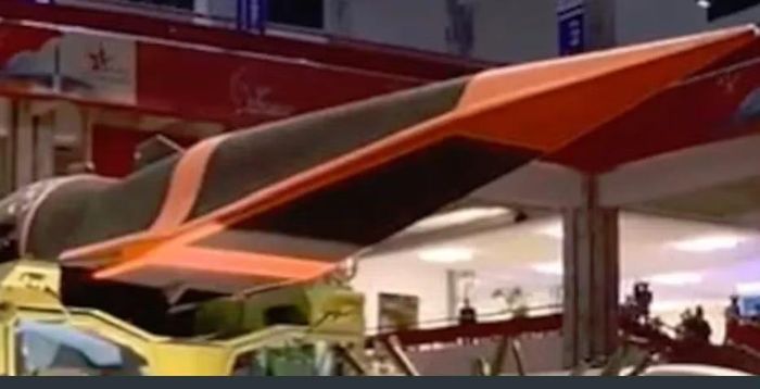 Ông nói điều này sẽ khiến đối phương "đau đầu kinh niên", đồng thời cho phép Triều Tiên thực hiện "đòn mạnh mẽ và không thể tránh né".