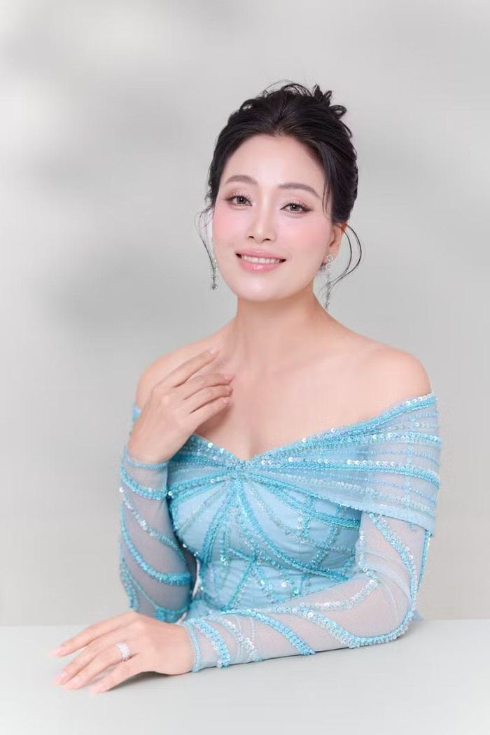 13 năm hoạt động của Huyền Trang ghi dấu bằng nhiều sản phẩm và dự án gắn với âm nhạc dân gian, quê hương và văn hóa vùng miền