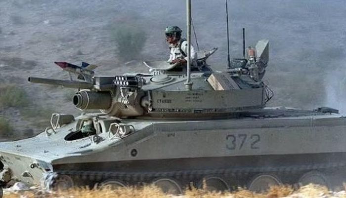 Trong rừng nhiệt đới, M551 phát huy tốt khi được giao đúng nhiệm vụ, nhưng khi bị buộc phải thay thế hoàn toàn xe tăng chủ lực, những giới hạn về giáp và khả năng xuyên phá địa hình nhanh chóng bộc lộ.