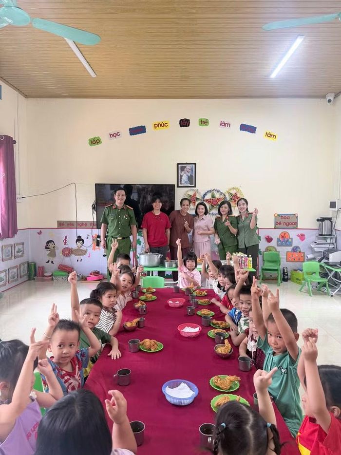 Món quà bất ngờ dành tặng các bé mầm non