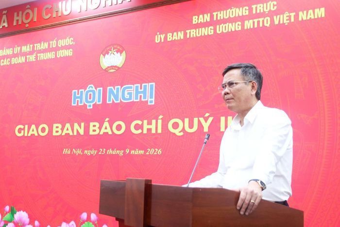 Phó Chủ tịch Trần Thắng phát biểu tại Hội nghị.