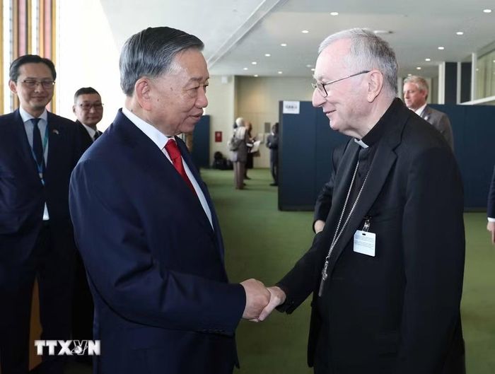  Tổng Bí thư, Chủ tịch nước Tô Lâm gặp Thủ tướng Tòa thánh Vatican, Hồng y Pietro Parolin. Ảnh: Thống Nhất/TTXVN. 