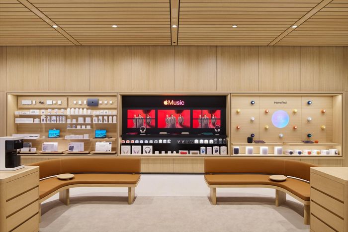 Bên trong Apple Store khai trương vào tháng 9/2025 tại Nhật Bản. Ảnh: Apple.