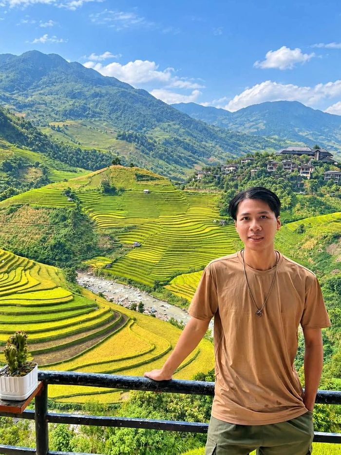 Từ Hà Nội, tôi dong duổi trên chiếc xe máy lên các tỉnh miền núi phía Bắc.