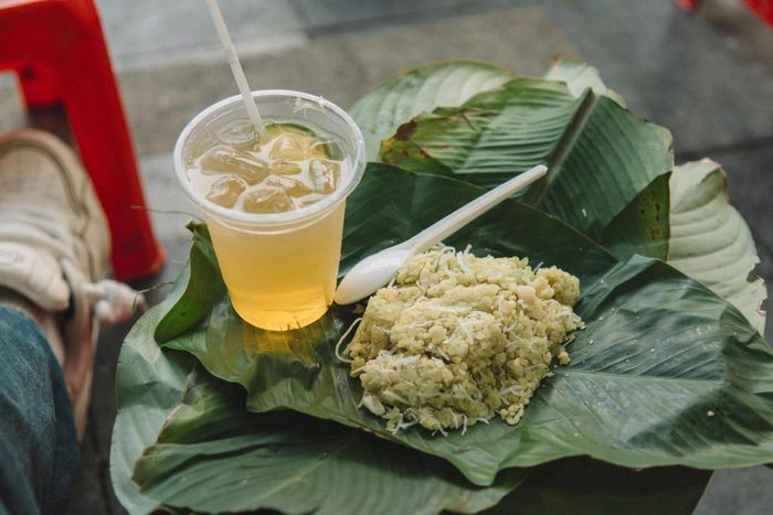 Hà Nội mùa thu là một trong số thời điểm đẹp nhất năm. Ảnh: Nguyễn Mỹ Linh.