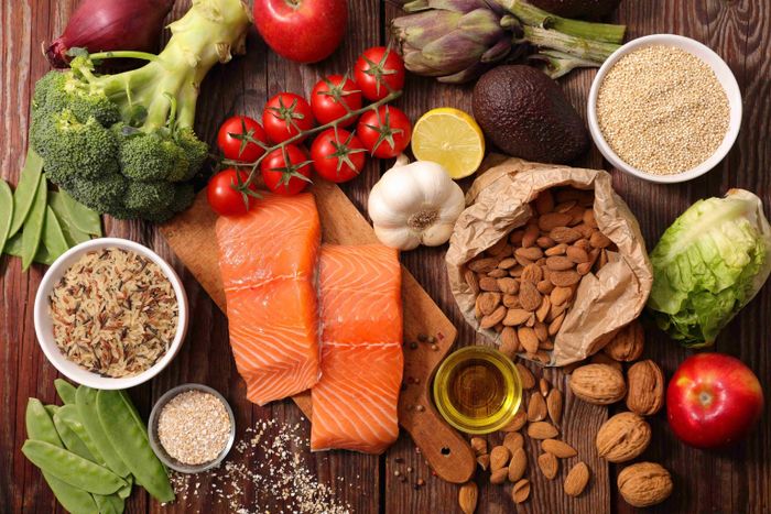  Một chế độ ăn đa dạng, đủ protein, vitamin, khoáng chất và chất xơ giúp mẹ có thêm năng lượng, hỗ trợ lành thương và duy trì sức khỏe sau sinh. Ảnh: Shutterstock. 