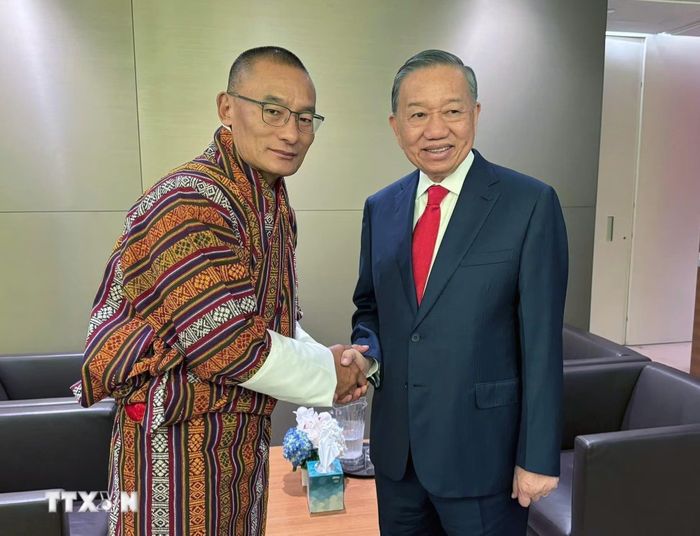 Tổng Bí thư, Chủ tịch nước Tô Lâm gặp Thủ tướng Bhutan Tshering Tobgay. Ảnh: TTXVN.