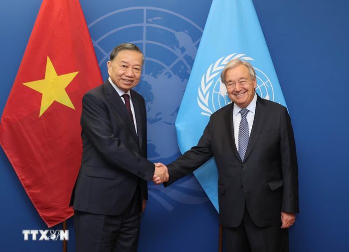 Tổng Bí thư, Chủ tịch nước Tô Lâm gặp Tổng Thư ký Liên hợp quốc António Guterres. Ảnh: Thống Nhất/TTXVN.
