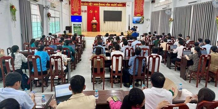 UBND xã Hỏa Lựu, TP. Cần Thơ tổ chức lớp tập huấn về chuyển đổi số dành cho cán bộ, công chức... vào cuối tháng 7.2026. Ảnh: Hoàng Chương