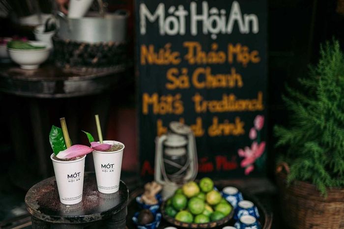 Bên cạnh di tích, những sản phẩm ẩm thực và dịch vụ mang dấu ấn địa phương đang góp phần mở rộng trải nghiệm của du khách tại Hội An