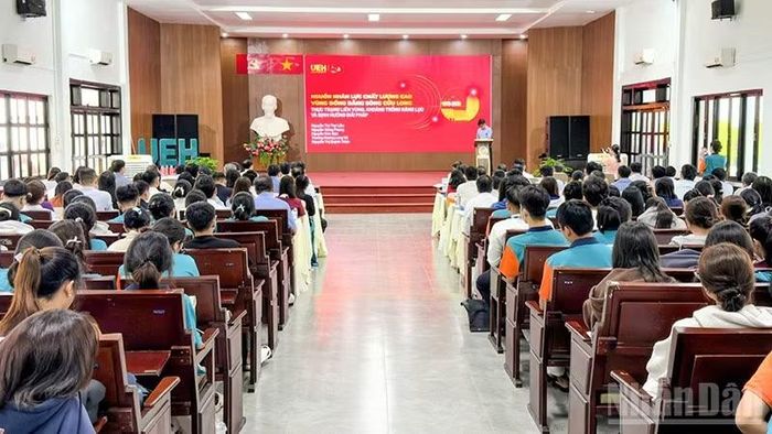 Quang cảnh hội thảo. (Ảnh: BÁ DŨNG)