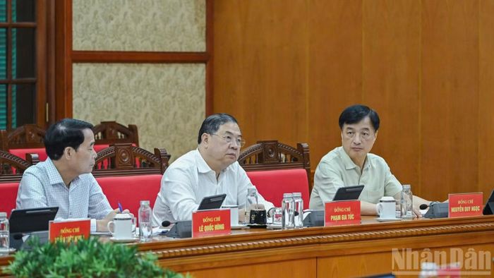 Các đại biểu dự cuộc làm việc. (Ảnh: DUY LINH)