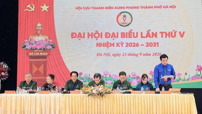 Đoàn Chủ tịch điều hành Đại hội. (Ảnh: ĐÌNH TRUNG)