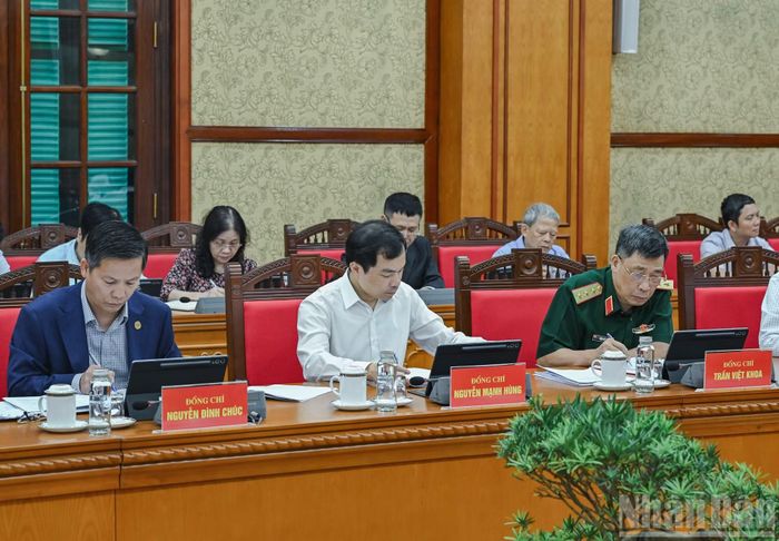 Các đại biểu dự cuộc làm việc. (Ảnh: DUY LINH)