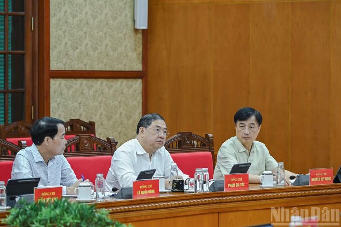 Các đại biểu dự cuộc làm việc. (Ảnh: DUY LINH)