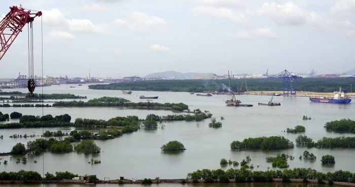 Thành phố Hồ Chí Minh có hệ thống thủy nội địa thuận lợi để giảm chi phí logistics. (Ảnh: Lê Đình Thìn).