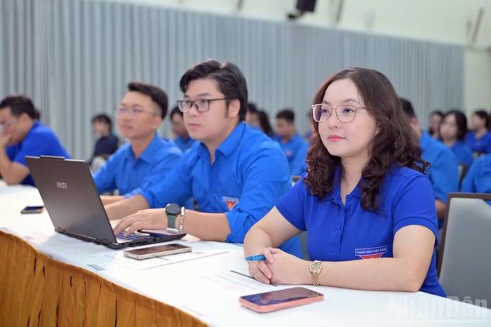 Đông đảo đoàn viên, thanh niên dự tọa đàm. (Ảnh: LINH PHAN)