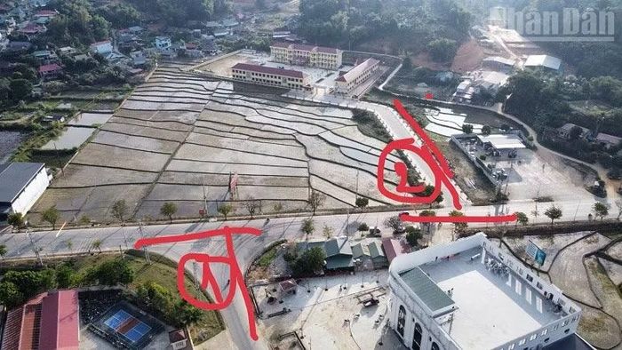 Số 1 trong ảnh là điểm nút giao giữa Quốc lộ 6 với Quốc lộ 279 vừa được tỉnh Điện Biên phê duyệt chủ trương cải tạo, nâng cấp. (Ảnh: LÊ LAN)