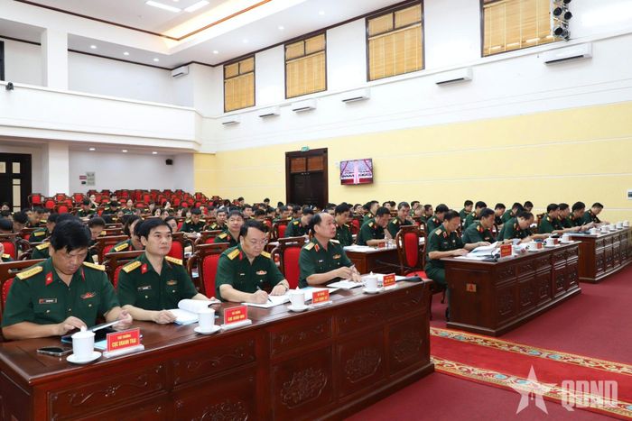 Các đại biểu dự tập huấn tại điểm cầu trung tâm của Tổng cục Hậu cần - Kỹ thuật.