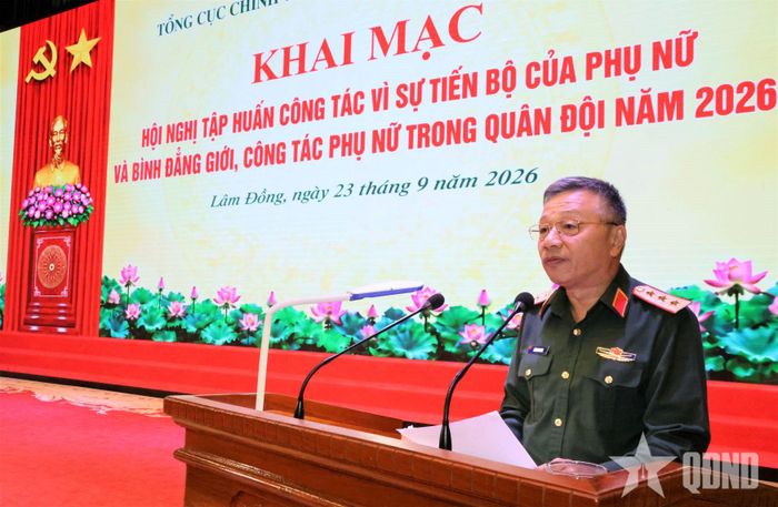 Thượng tướng Lê Quang Minh phát biểu khai mạc Hội nghị tập huấn công tác vì sự tiến bộ của phụ nữ và bình đẳng giới, công tác phụ nữ trong Quân đội năm 2026.