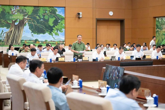 Quang cảnh phiên họp. Ảnh: quochoi.vn