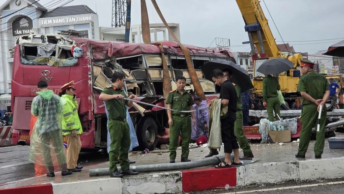 Các đơn vị nghiệp vụ khám nghiệm hiện trường, điều tra nguyên nhân vụ tai nạn