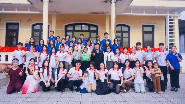 Ban tổ chức lưu lại khoảnh khắc đáng nhớ của “Mang trăng đến vùng cao”.