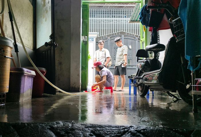 Với quy mô di dời lớn, việc chuẩn bị quỹ nhà, đất tái định cư của thành phố là một trong những vấn đề được người dân nơi đây đặc biệt quan tâm. Ảnh: NGUYỄN TÂN