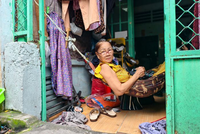 Khi rời nơi ở đã gắn bó nhiều năm, mong muốn lớn nhất của người dân là có một chốn an cư phù hợp để bắt đầu cuộc sống mới. Ảnh: NGUYỄN TÂN