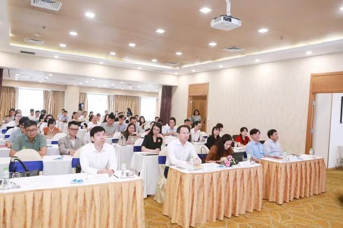 Hội thảo có sự tham gia của lãnh đạo một số vụ/cục/đơn vị trực thuộc Bộ GD&ĐT, Bộ Tư pháp.