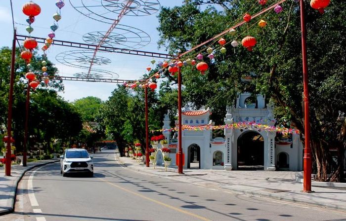 Đền Mẫu - một trong những di tích tiêu biểu trong quần thể Khu di tích Quốc gia đặc biệt Phố Hiến.