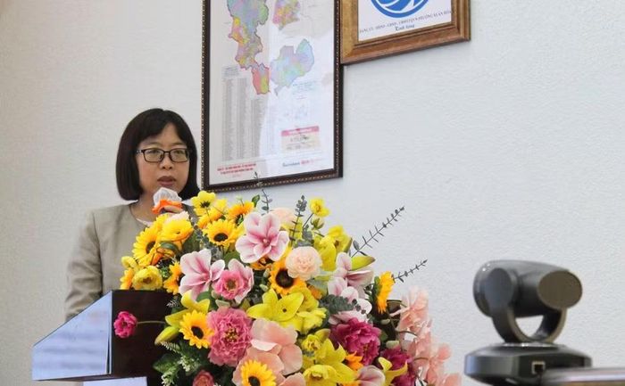 Bà Lỹ Thị Sương, phó Trưởng phòng Giáo dục Mầm non, Sở GD&ĐT TPHCM phát biểu tại hội nghị.