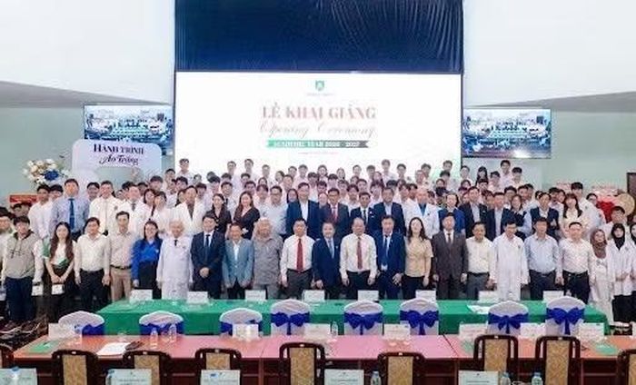 Sự kiện vinh dự đón tiếp lãnh đạo chính quyền, các cơ quan ngoại giao cùng đối tác chiến lược, đối tác giáo dục.