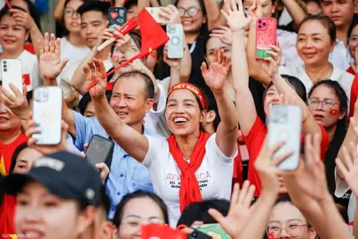 Câu hỏi lớn nhất của kinh tế Việt Nam sau 9 tháng đầu năm 2026 không chỉ là GDP sẽ tăng bao nhiêu phần trăm trong cả năm. Câu hỏi lớn hơn là mỗi phần trăm tăng trưởng ấy tạo ra bao nhiêu năng lực mới cho đất nước. (Ảnh: Nguyễn Hồng)