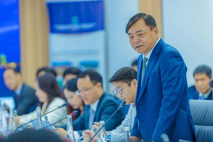 Thứ trưởng Bộ Nông nghiệp và Môi trường Nguyễn Hoàng Hiệp phát biểu tại Diễn đàn. (Ảnh: CQĐD)
