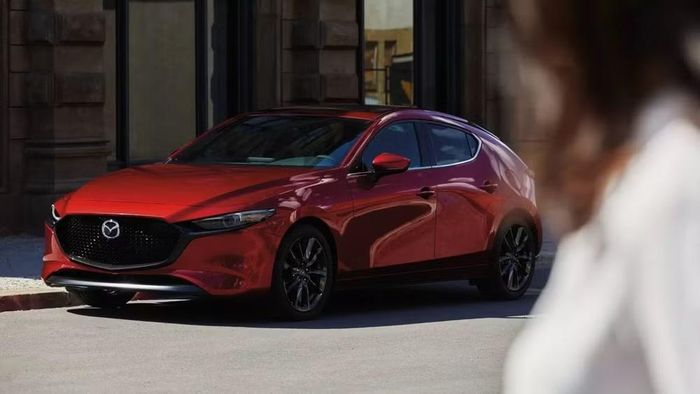 Mazda3 vẫn duy trì được sức hút trong bối cảnh phân khúc sedan cỡ C đi vào thoái trào - Ảnh: Thaco Auto