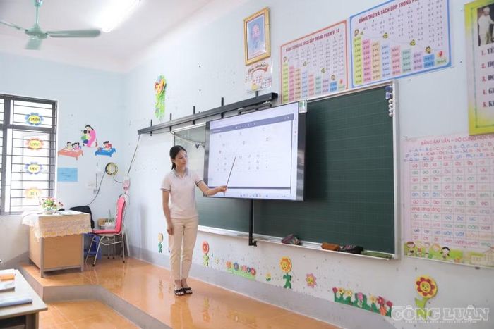 Đối với chính sách tiền lương, phụ cấp và hỗ trợ nhà giáo, Bộ GD&ĐT cho biết đã xây dựng, trình Chính phủ hồ sơ dự thảo Nghị định.
