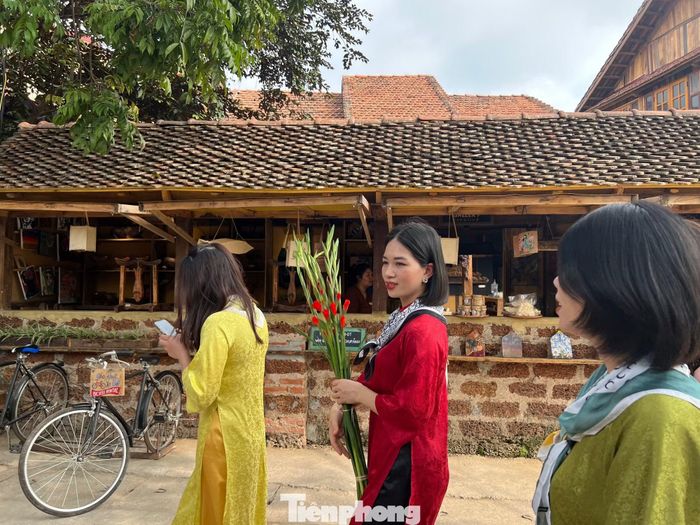 Câu chuyện bảo tồn ngôi làng cổ không chỉ đơn thuần là giữ những nếp nhà cổ.