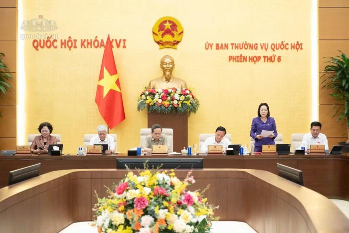 Chủ tịch Quốc hội và các Phó Chủ tịch Quốc hội tại phiên họp. Ảnh: QH.