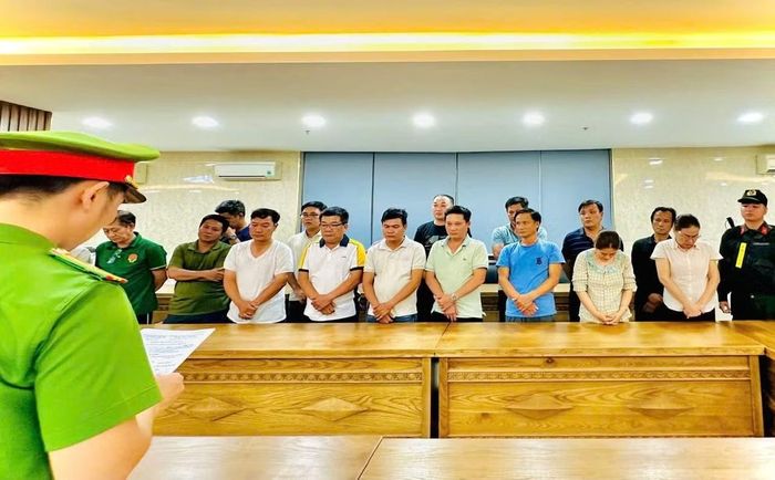 Các đối tượng bị khởi tố. Ảnh: CA