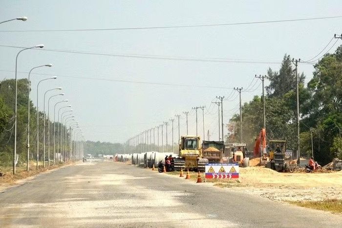 Dự án Nâng cấp, mở rộng hệ thống hạ tầng giao thông trên địa bàn KKT Dung Quất.