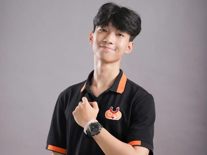 Đặng Nhật Duy tích cực tham gia hoạt động câu lạc bộ tại ĐH Bách khoa Hà Nội. Ảnh: NVCC