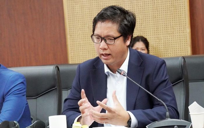 Đại biểu đại diện thanh niên, doanh nghiệp Việt Nam và Campuchia chia sẻ các tham luận trong tọa đàm.