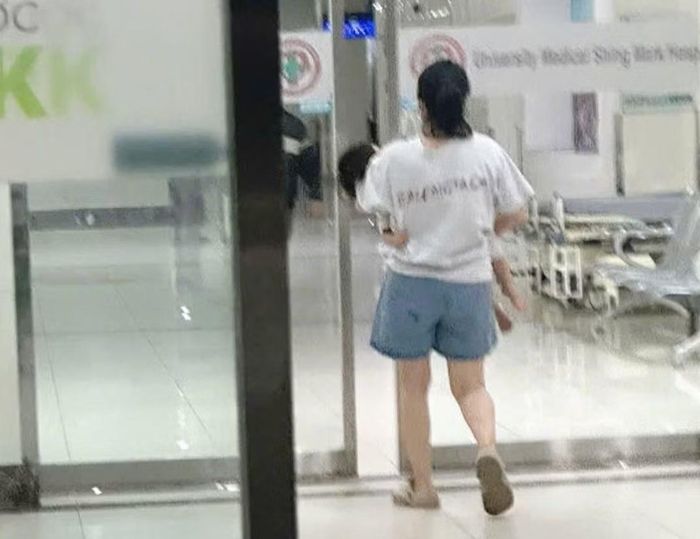 Nhờ CSGT dẫn đường, gia đình đã đưa cháu bé thăm khám kịp thời