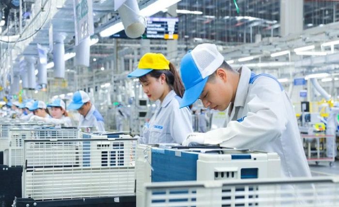 Chuyên gia ADB cho rằng, tăng năng suất cần trở thành một trong những trụ cột quan trọng của chính sách phát triển trong dài hạn và phải được thúc đẩy mạnh mẽ bởi khu vực tư nhân. Đây cũng là yếu tố có ý nghĩa đối với chính chất lượng dòng vốn FDI mà Việt Nam thu hút.