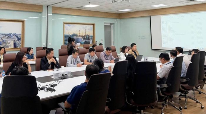 Đoàn công tác Vietsovpetro trao đổi chuyên sâu với Phòng Nhân sự LSP